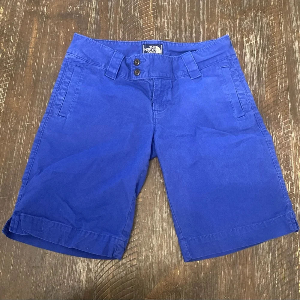 The North Face Women’s Size 8 Bermuda Walking Shorts - Picture 1 of 14